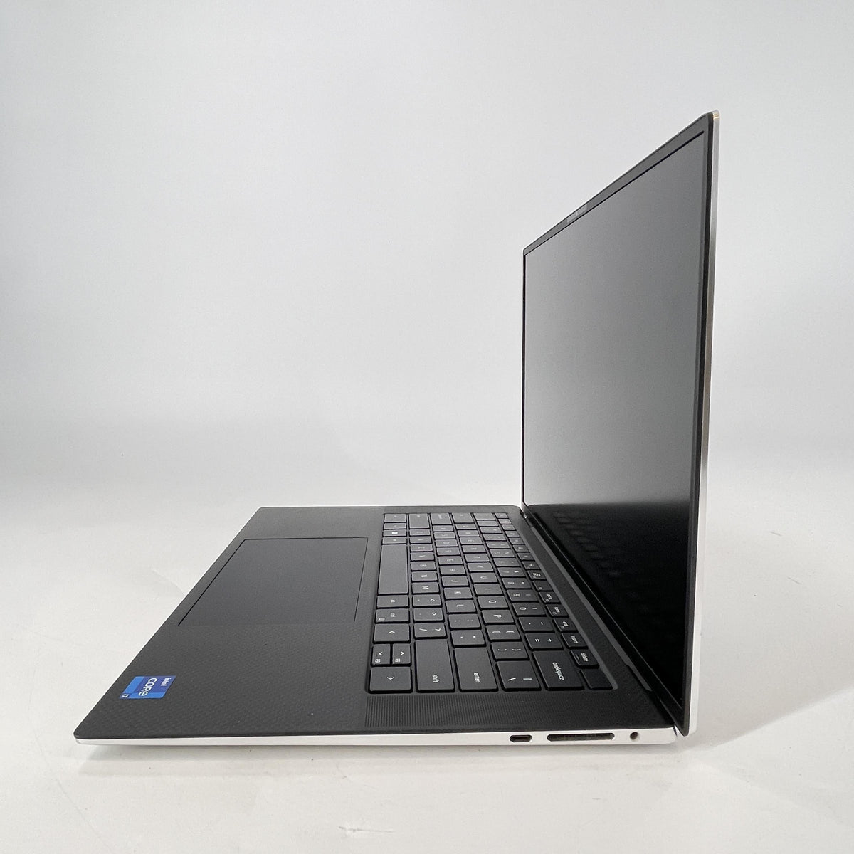 Dell XPS 15 9520 Silver 2.3 GHz Intel Core i7 12th Gen. 16GB RAM 512GB Solid State Drive NVIDIA GeForce RTX 3050 4 GB