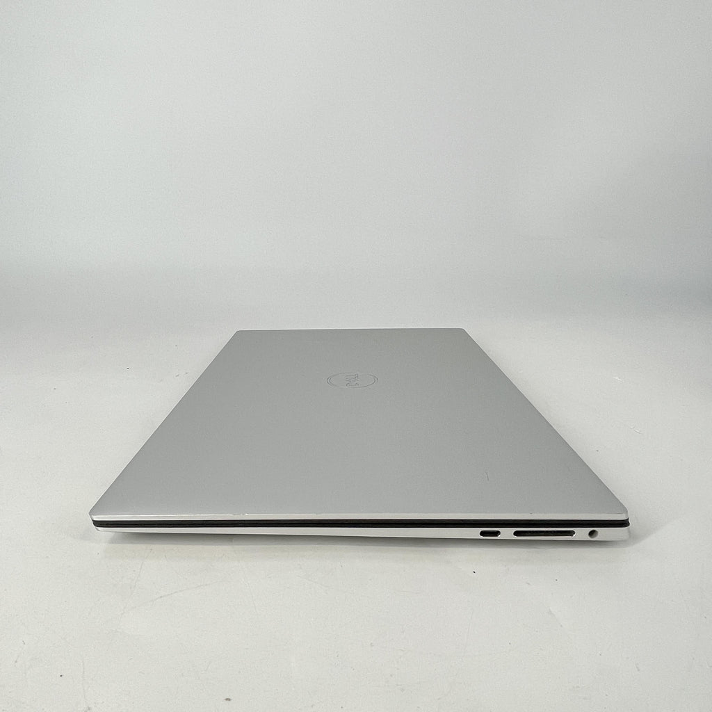 Dell XPS 15 9520 Silver 2.3 GHz Intel Core i7 12th Gen. 16GB RAM 512GB Solid State Drive NVIDIA GeForce RTX 3050 4 GB