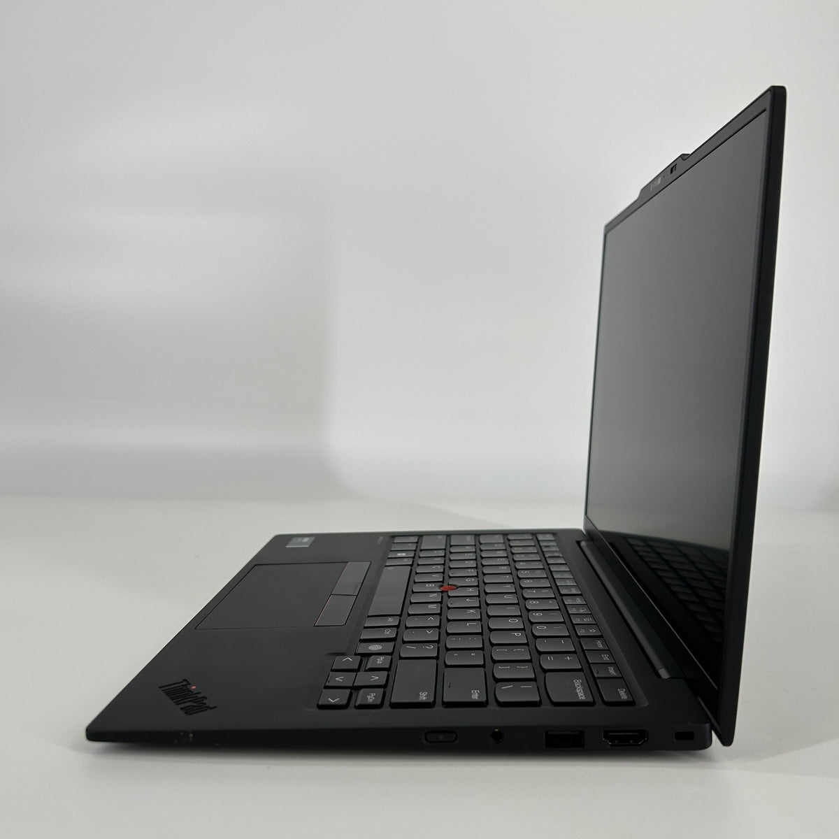 Lenovo ThinkPad X1 Carbon Gen 12 14 Black 1.7 GHz Intel Core Ultra 7 32GB RAM 1TB Solid State Drive