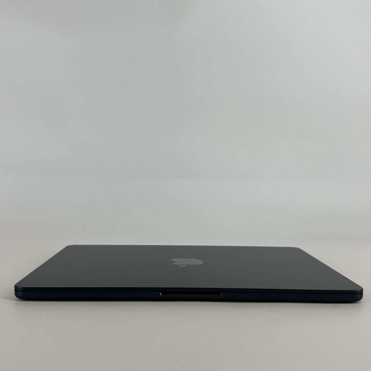 MacBook Air 13 2022 Blue 3.49 GHz M2 8-Core CPU 8GB Unified Memory 256GB Solid State Drive 8-Core GPU