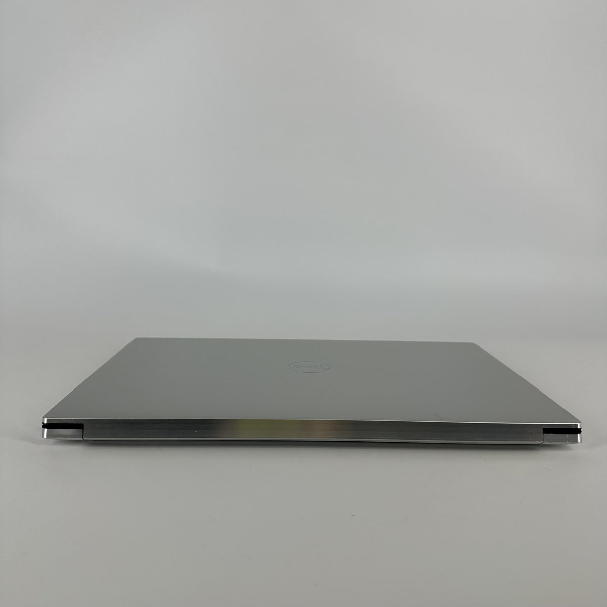 Dell XPS 15 9510 Silver 2.5 GHz Intel Core i9 11th Gen. 64GB RAM 2TB Solid State Drive NVIDIA GeForce RTX 3050 Ti 4 GB