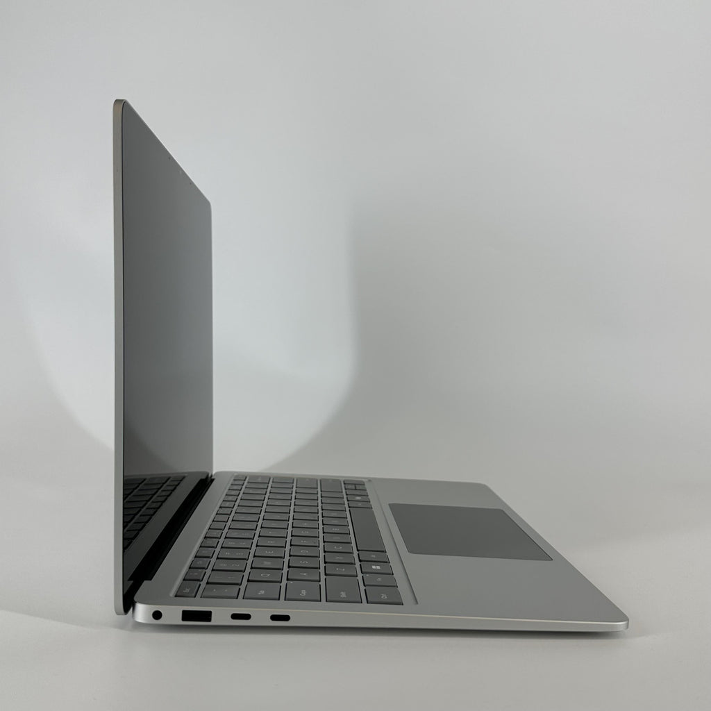Microsoft Surface Laptop 7 13.8 Platinum WiFi 3.4 GHz Qualcomm Snapdragon X Elite 16GB RAM 512GB Solid State Drive