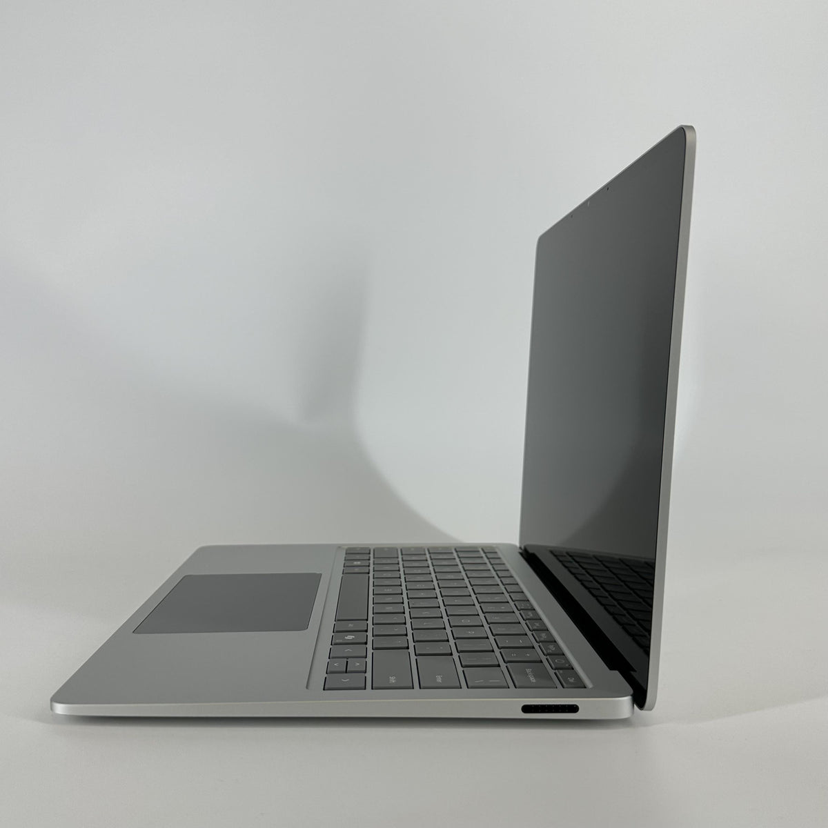 Microsoft Surface Laptop 7 13.8 Platinum WiFi 3.4 GHz Qualcomm Snapdragon X Elite 16GB RAM 512GB Solid State Drive