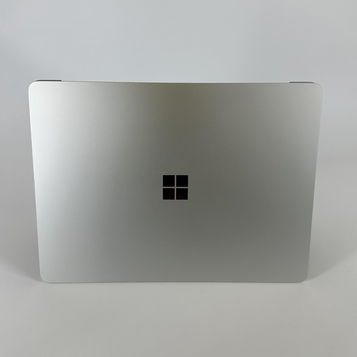 Microsoft Surface Laptop 7 13.8 Platinum WiFi 3.4 GHz Qualcomm Snapdragon X Elite 16GB RAM 512GB Solid State Drive