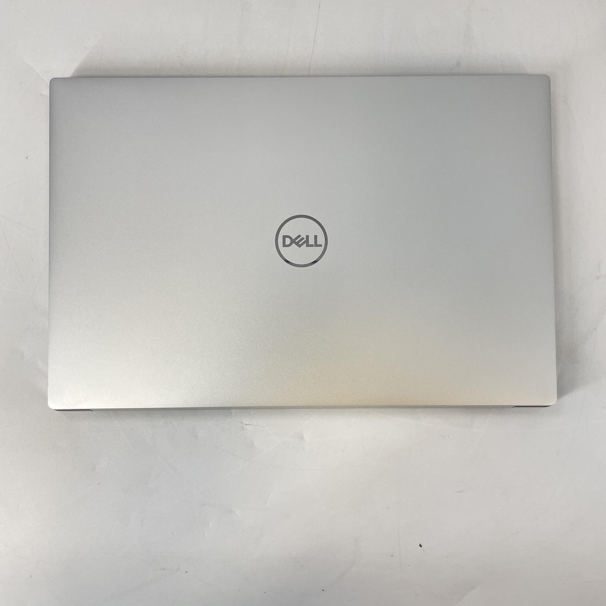Dell XPS 15 9530 Silver 2.6 GHz Intel Core i9 13th Gen. 32GB RAM 1TB Solid State Drive NVIDIA GeForce RTX 4070 8 GB