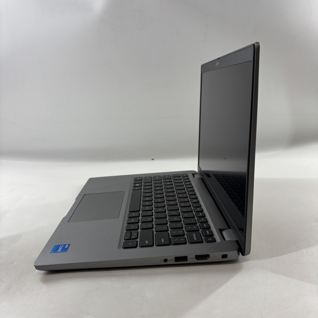 Dell Latitude 5440 14 Gray 1.6 GHz Intel Core i5 13th Gen. 16GB RAM 256GB Solid State Drive