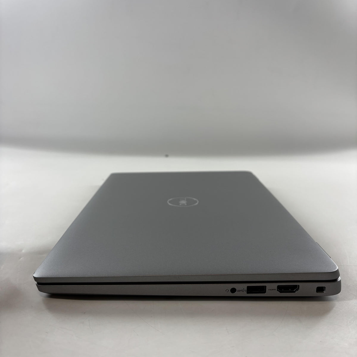 Dell Latitude 5440 14 Gray 1.6 GHz Intel Core i5 13th Gen. 16GB RAM 256GB Solid State Drive