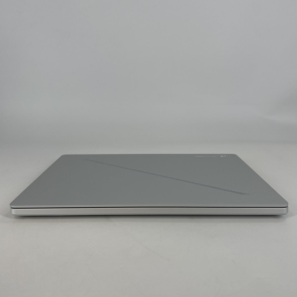 Asus ROG Zephyrus G14 GA403 14 White 2.0 GHz AMD Ryzen AI 9 HX 370 32GB RAM 1TB Solid State Drive NVIDIA GeForce RTX 5070 Ti 12 GB