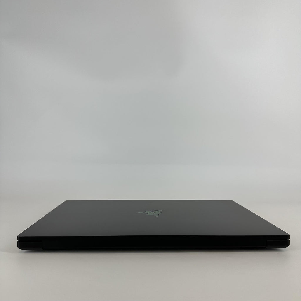 Razer Blade 18 2023 Black 2.2 GHz Intel Core i9 13th Gen. 32GB RAM 1TB Solid State Drive NVIDIA GeForce RTX 4070 8 GB
