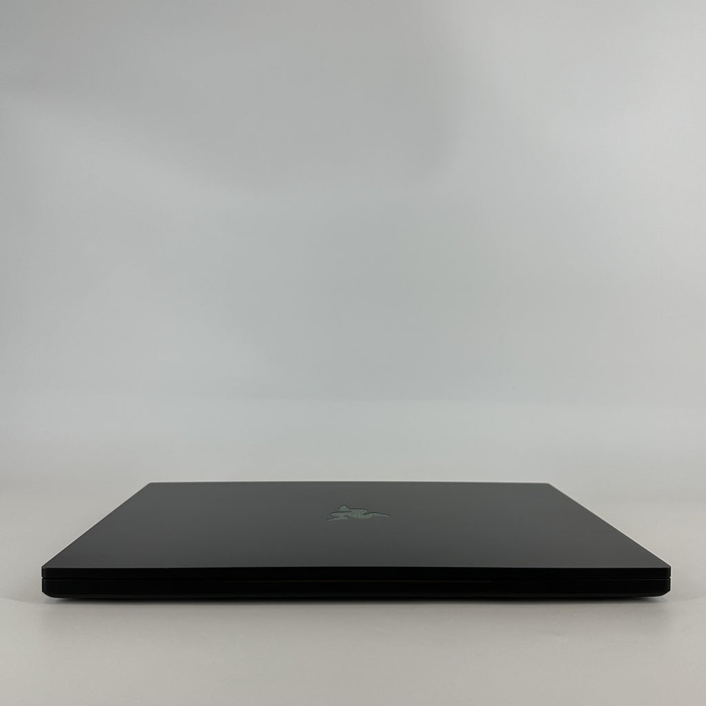 Razer Blade 18 2023 Black 2.2 GHz Intel Core i9 13th Gen. 32GB RAM 1TB Solid State Drive NVIDIA GeForce RTX 4070 8 GB