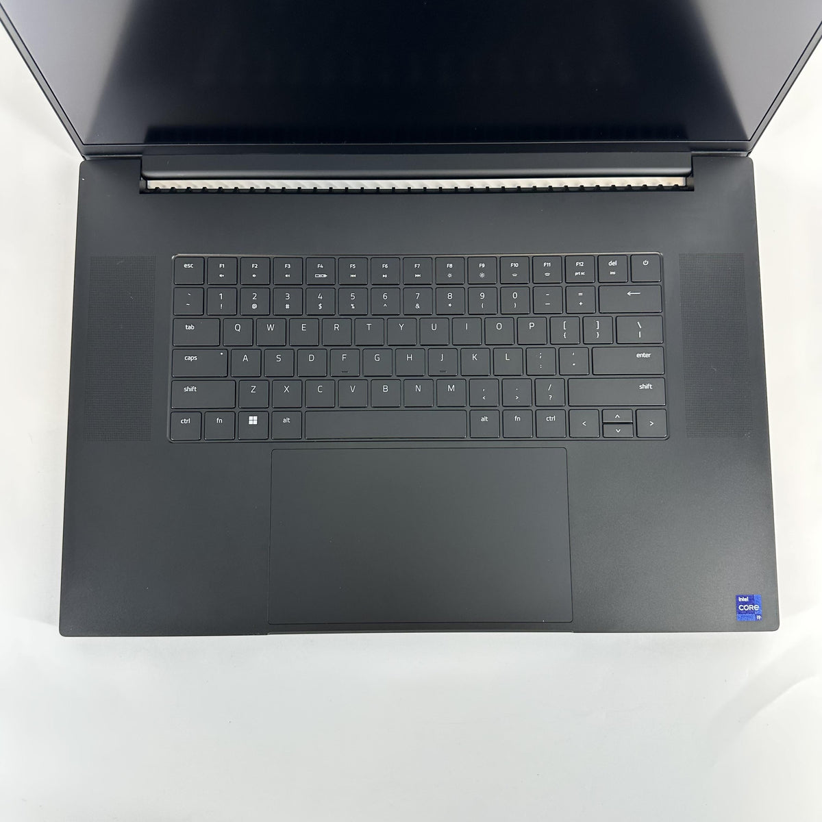 Razer Blade 18 2023 Black 2.2 GHz Intel Core i9 13th Gen. 32GB RAM 1TB Solid State Drive NVIDIA GeForce RTX 4070 8 GB