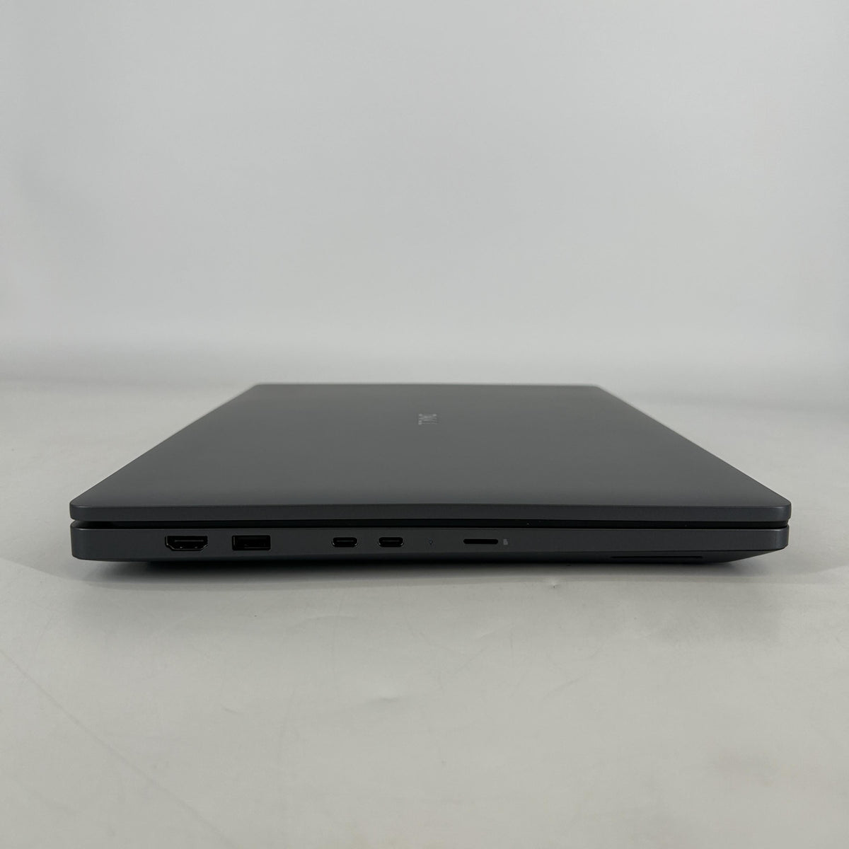 Dell Pro Max 16 MC16250 Magnetite 2.9 GHz Intel Core Ultra 9 Series 2 32GB RAM 1TB Solid State Drive NVIDIA RTX PRO 1000 Blackwell 8 GB