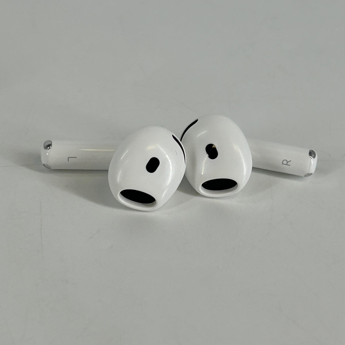 Apple AirPods (4th Gen.) with Active Noise Cancellation USB-C White