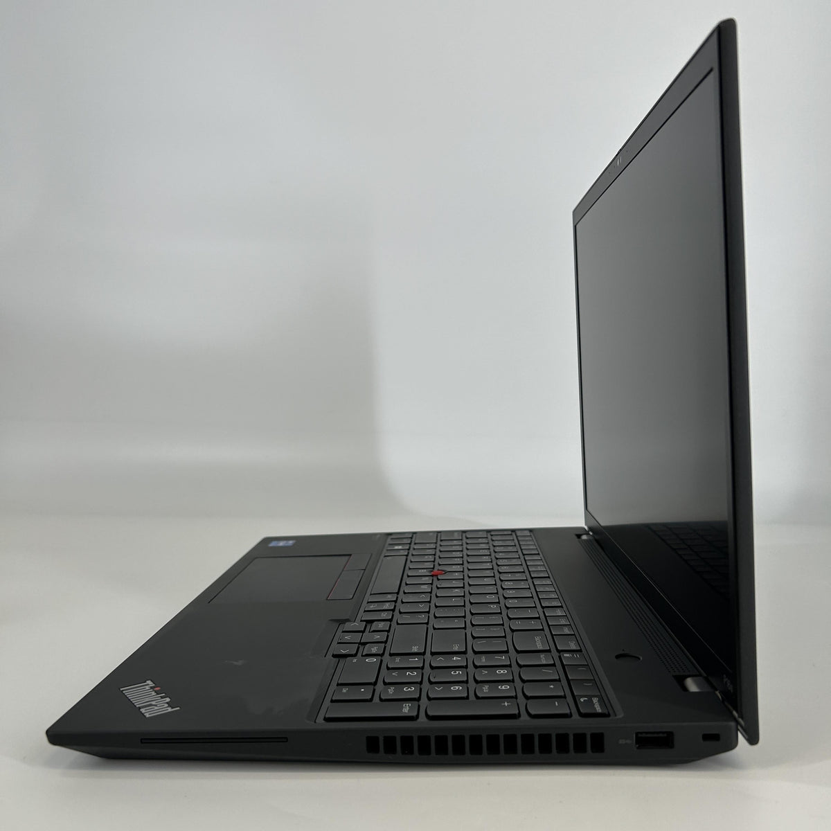 Lenovo ThinkPad P16s Gen 1 Black 2.1 GHz Intel Core i7 12th Gen. 16GB RAM 512GB Solid State Drive NVIDIA T550 4 GB