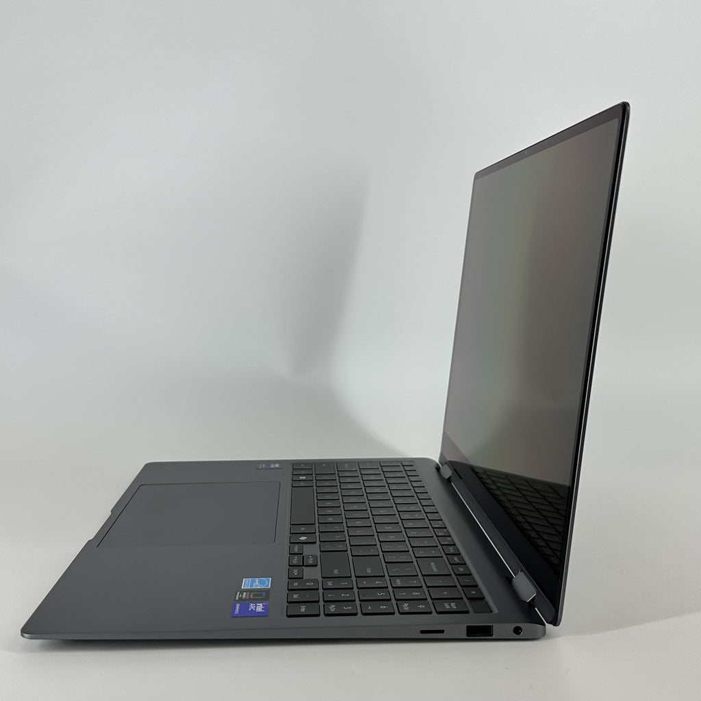 Samsung Galaxy Book5 Pro 360 16 Silver 2.2 GHz Intel Core Ultra 7 Series 2 16GB RAM 1TB Solid State Drive