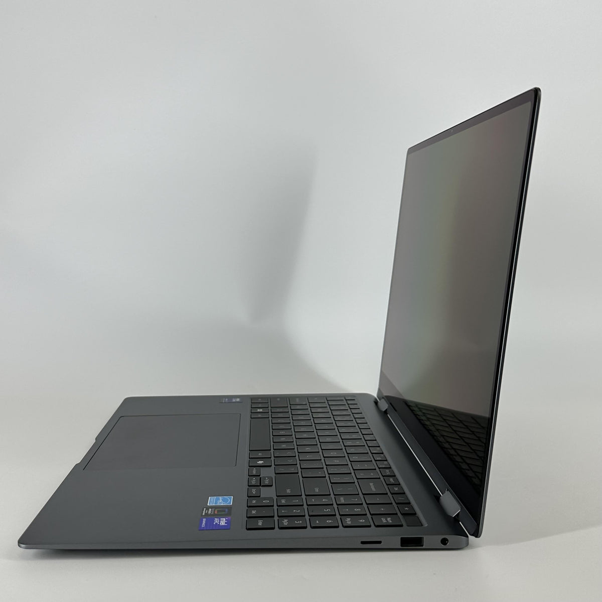 Samsung Galaxy Book5 Pro 360 16 Silver 2.2 GHz Intel Core Ultra 7 Series 2 16GB RAM 1TB Solid State Drive