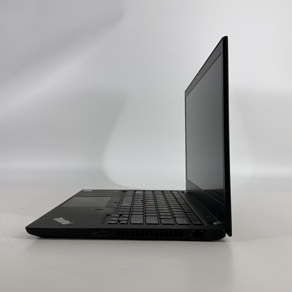 Lenovo ThinkPad T14 Gen 2 Black 2.3 GHz AMD Ryzen 5 Pro 5650U 16GB RAM 256GB Solid State Drive