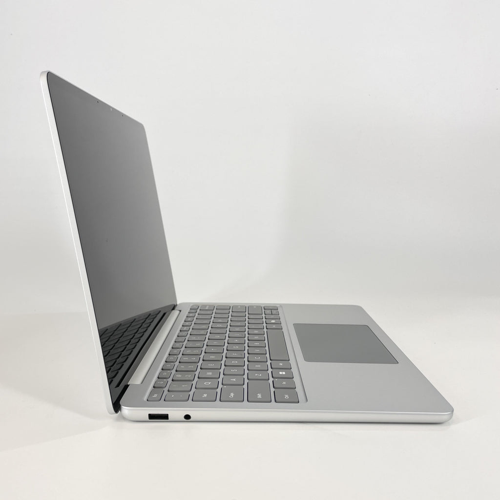 Microsoft Surface Laptop 13 Silver 3.3 GHz Qualcomm Snapdragon X Plus 16GB RAM 256GB UniversalFlashStorage