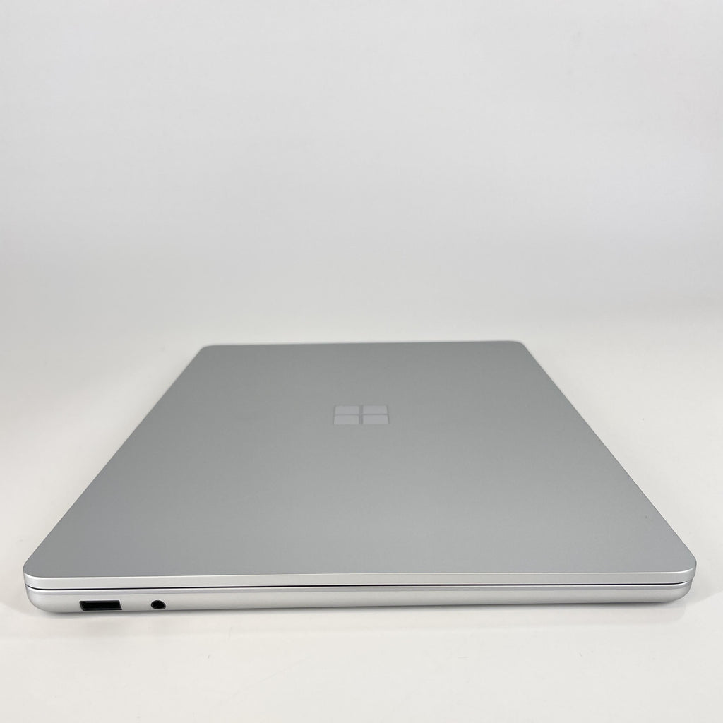 Microsoft Surface Laptop 13 Silver 3.3 GHz Qualcomm Snapdragon X Plus 16GB RAM 256GB UniversalFlashStorage