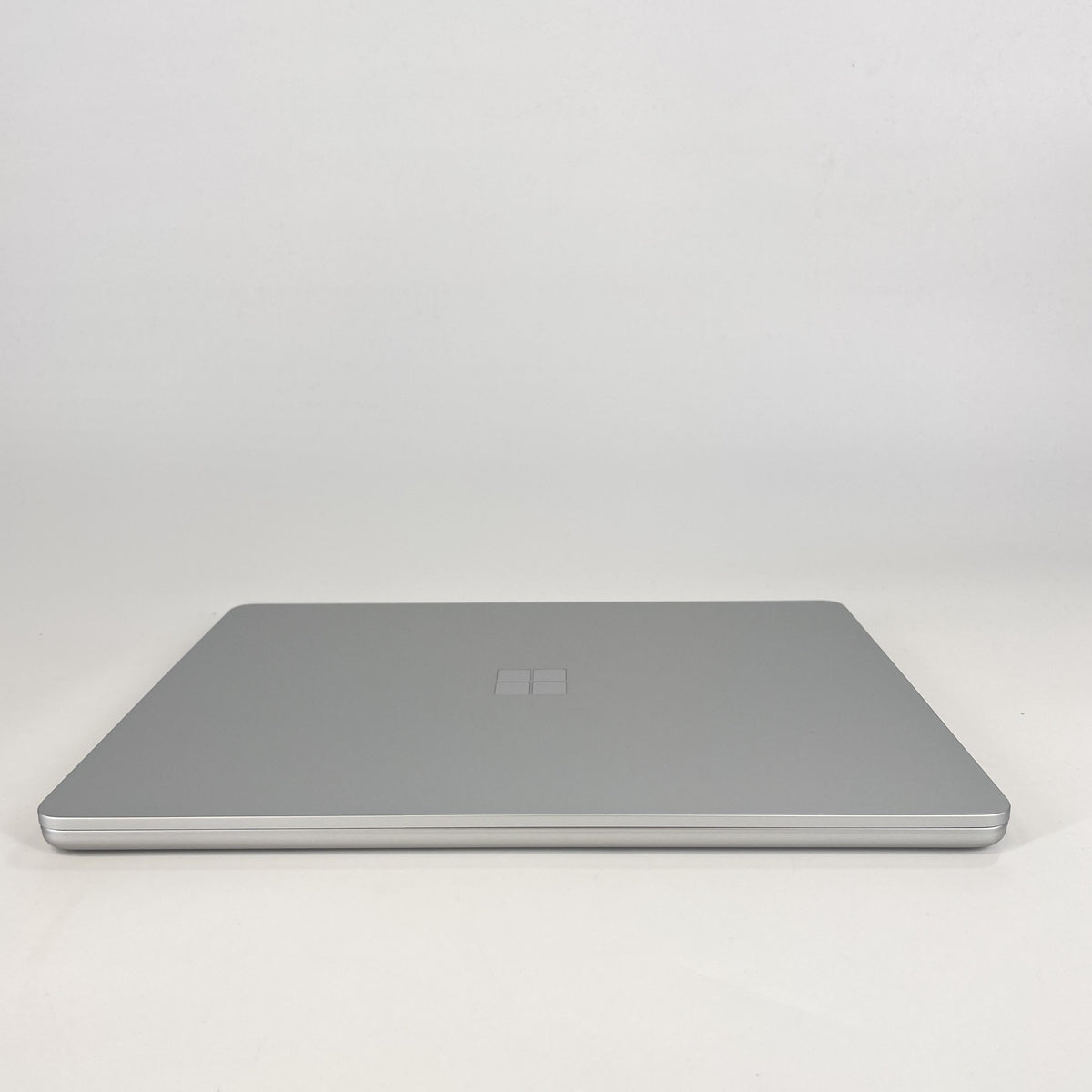 Microsoft Surface Laptop 13 Silver 3.3 GHz Qualcomm Snapdragon X Plus 16GB RAM 256GB UniversalFlashStorage