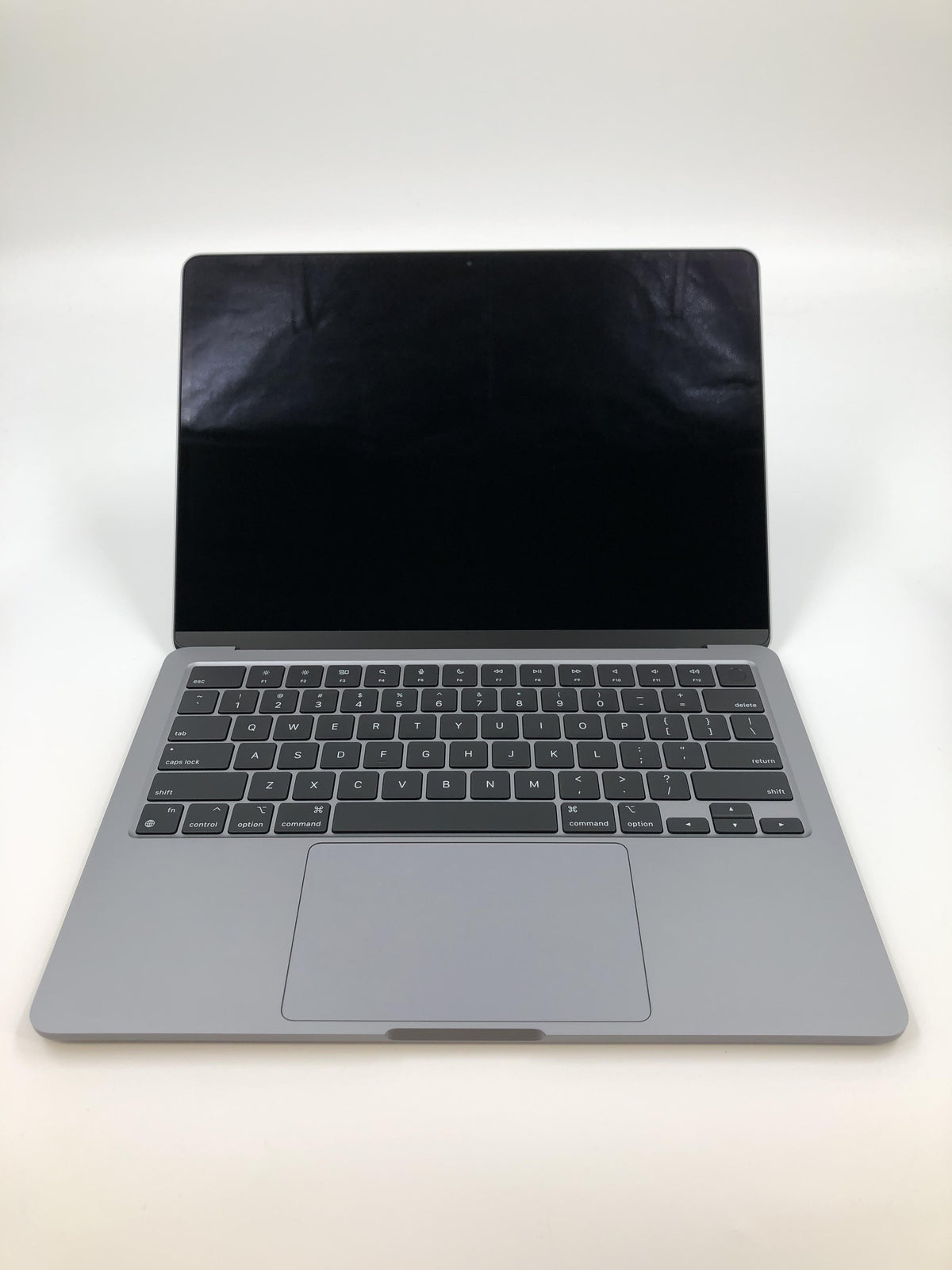 MacBook Air 13 2022 M2 8-Core CPU 8-Core GPU 16GB 256GB Space Gray Excellent
