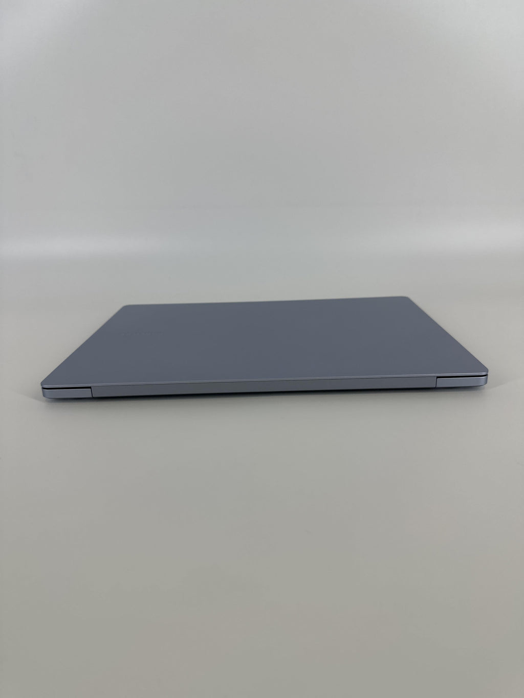 Samsung Galaxy Book4  Edge 14 Silver 3.4 GHz Qualcomm Snapdragon X Elite 16GB RAM 512GB Embedded UniversalFlashStorage