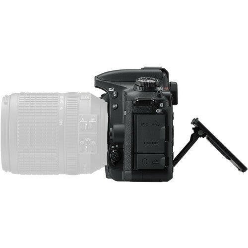 Nikon D7500 DSLR Camera with 18-140mm Lens