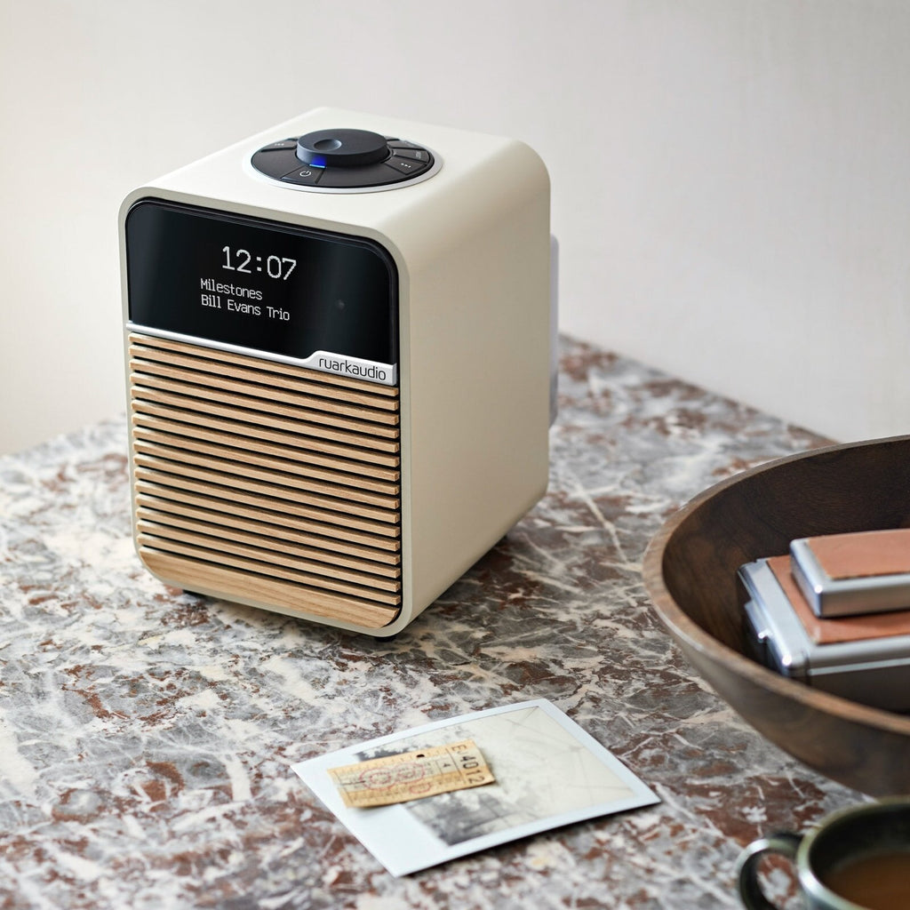 Ruark Audio R1 MK4 Bluetooth Radio